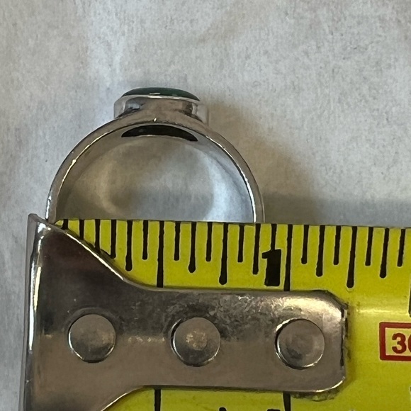 Burmese Jade Ring - Picture 15 of 15